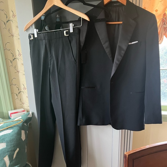 Tuxedo set